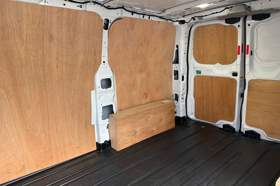 Used Ford TRANSIT CUSTOM DS24GVK 4