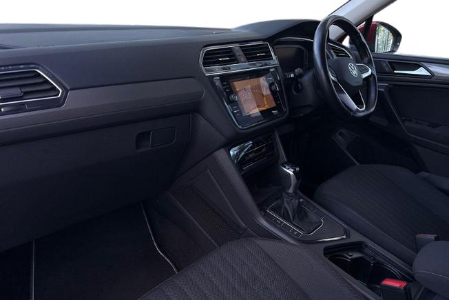 Volkswagen Tiguan Allspace Photo 2