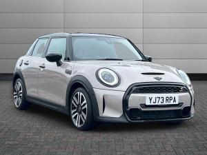 Used 2024 MINI Hatch 2.0 Cooper S Exclusive Hatchback 5dr Petrol Steptronic Euro 6 (s/s) (178 ps) Grey at Sinclair Direct