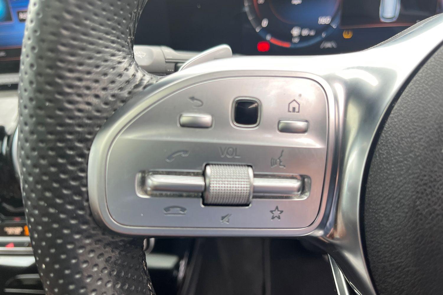 Mercedes-Benz CLA Photo 28