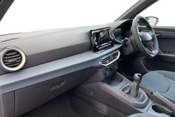 SEAT Arona Photo 2