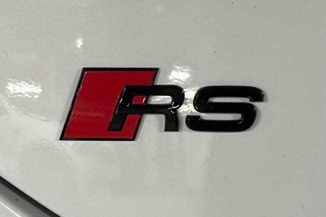 AUDI Rs E-Tron Gt Photo 35