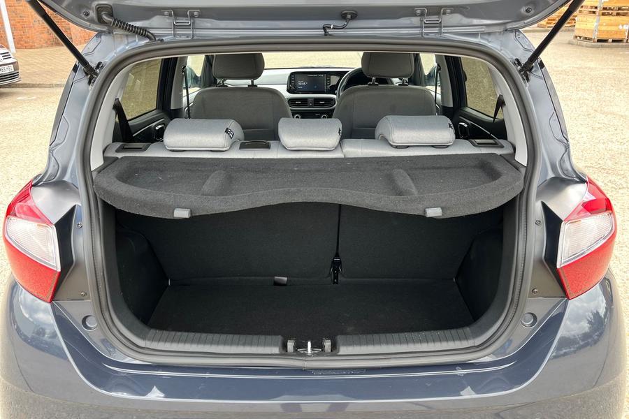 Hyundai i10 Photo autoimg-47b0164e7bbcb6daeb8b59a209bca365e723df0a.jpg