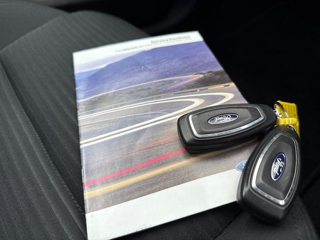 FORD Focus Photo 46