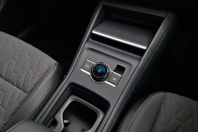 VOLKSWAGEN Tiguan Photo 25
