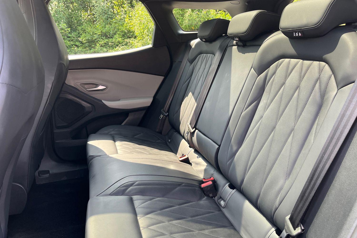 Ford Explorer Photo 34