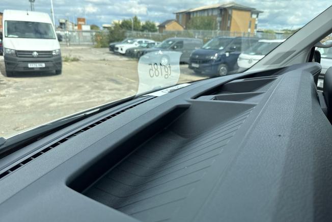 Volkswagen Crafter Photo 26