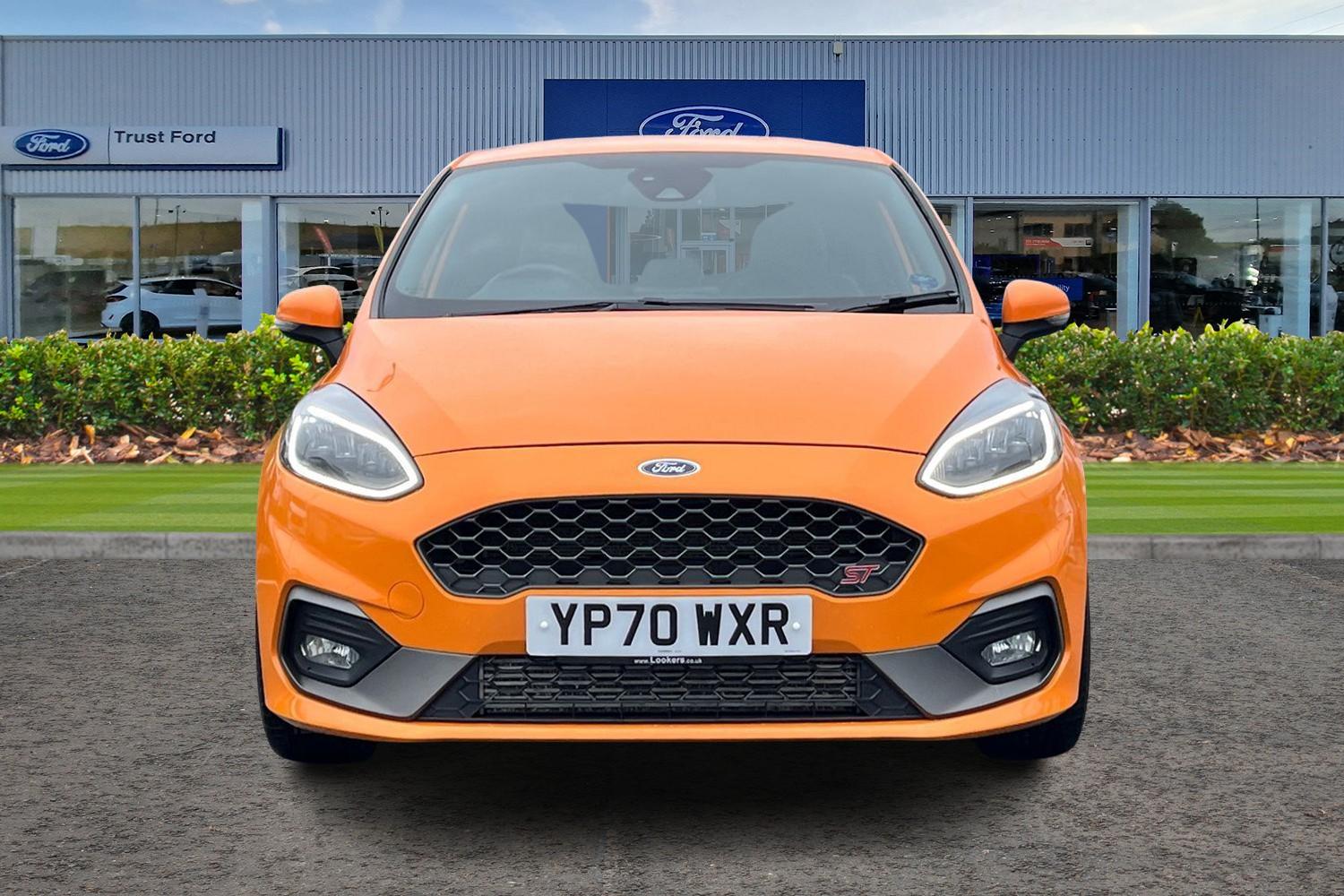 Ford FIESTA Photo 5