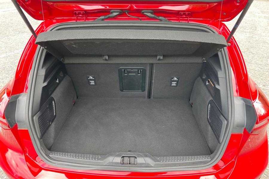 Ford FOCUS Photo autoimg-47c8463c6f07a44018095e80494b3d1d10bdff60.jpg