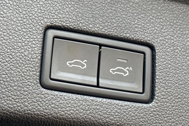 VOLKSWAGEN Touareg Photo 48
