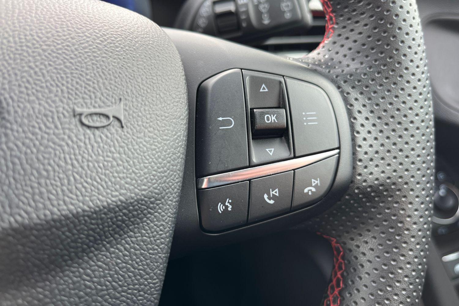 Ford PUMA Photo 29
