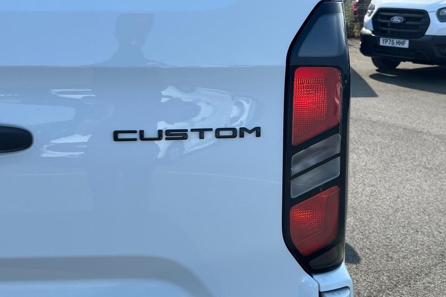 Used Ford TRANSIT CUSTOM MD74FHM 32