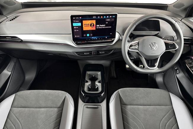 VOLKSWAGEN ID.4 Photo 10