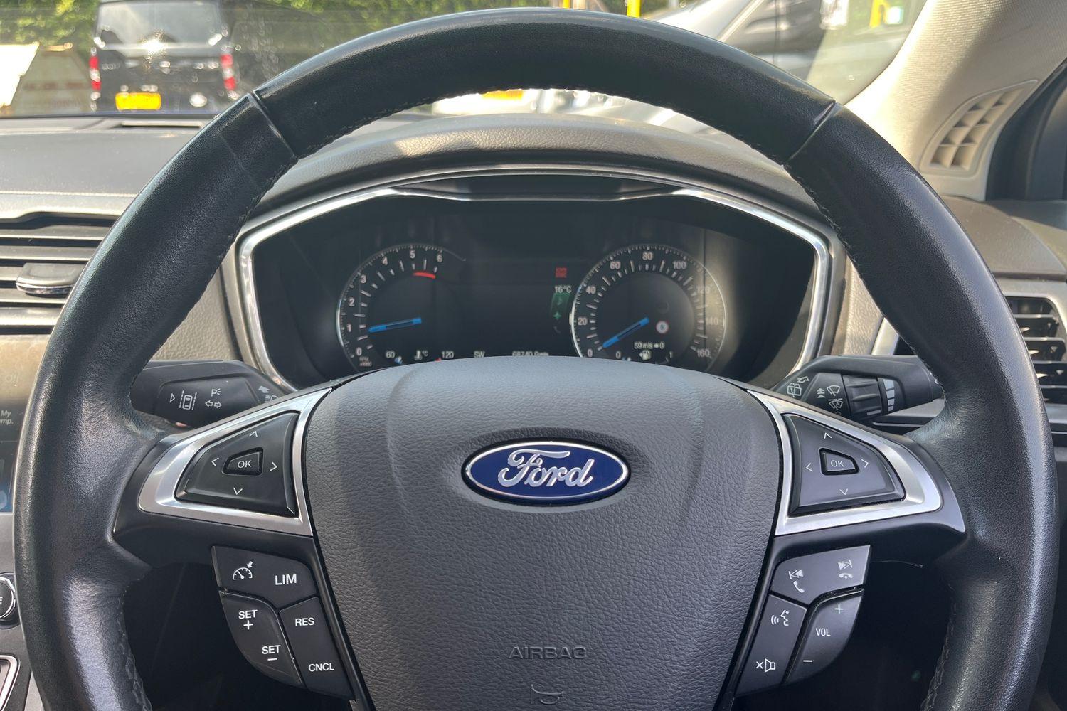 Ford MONDEO Photo 11
