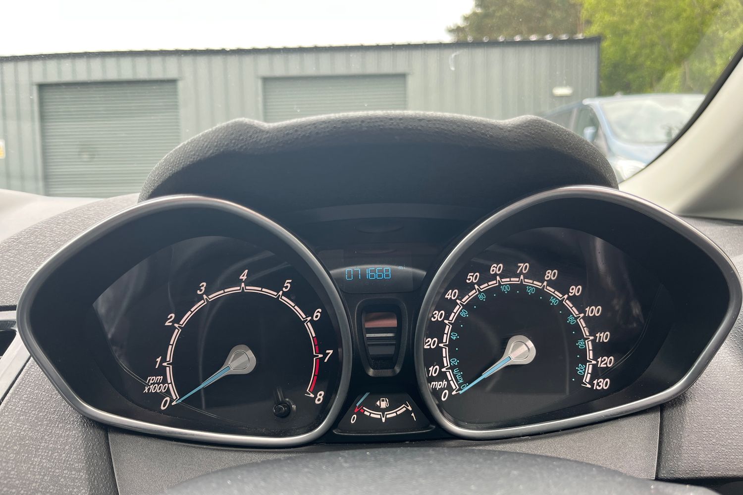 Ford FIESTA Photo 12