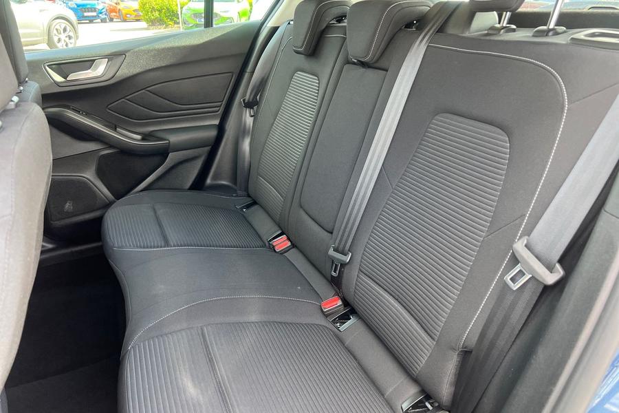 Ford FOCUS Photo autoimg-47d3894025f3dbdfe638dfd1ead330988803a13c.jpg