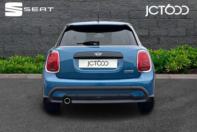 MINI Hatchback Photo 7
