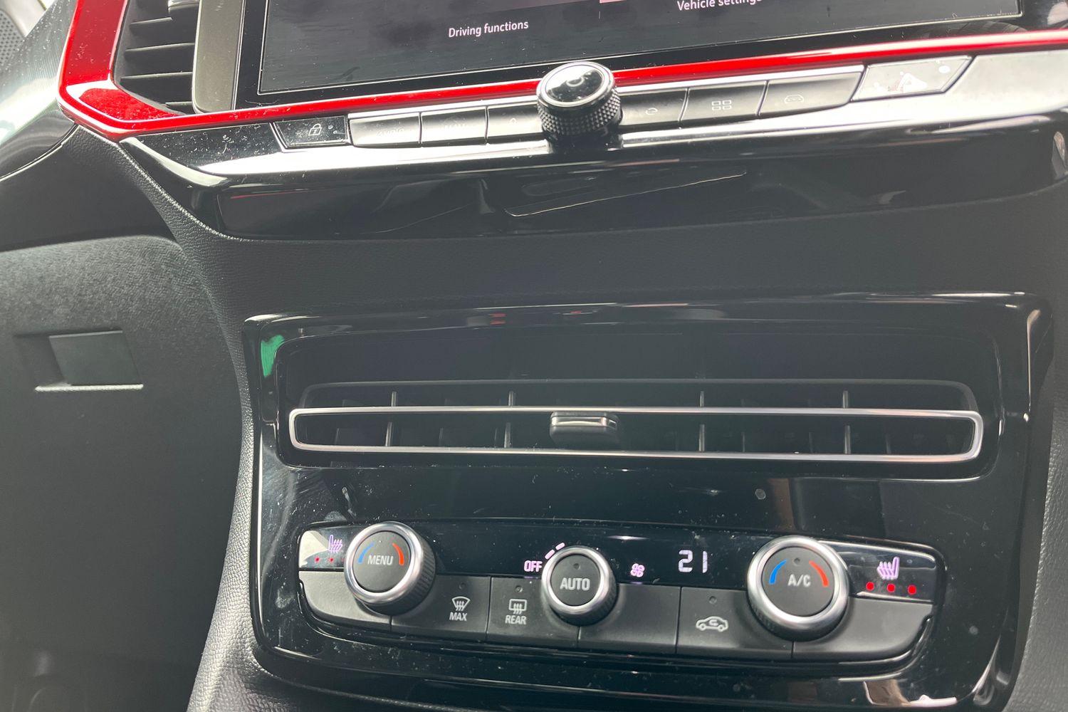 Vauxhall MOKKA Photo 36
