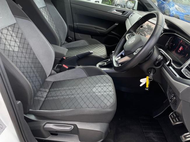 VOLKSWAGEN Polo Photo 28