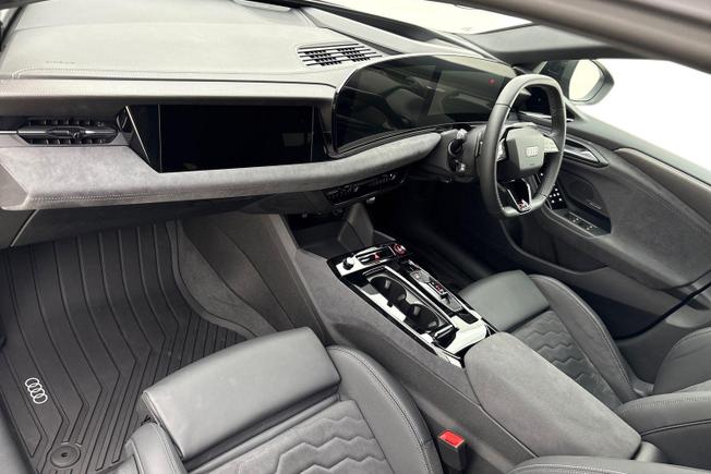 AUDI A6 E-Tron Sportback Photo 2