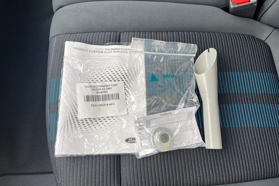 Used Ford TRANSIT CUSTOM 8