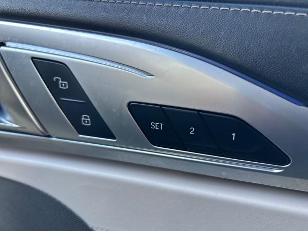 BMW 8 Series Photo autoimg-47da7d2185b560b61a8673a1eadf645dae0fed43.jpg