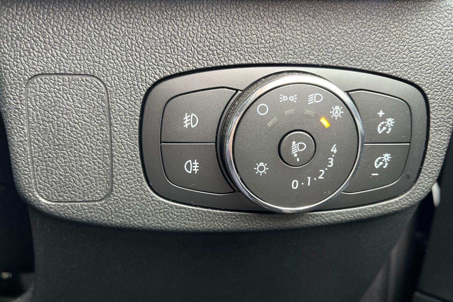 Ford FOCUS Photo 22