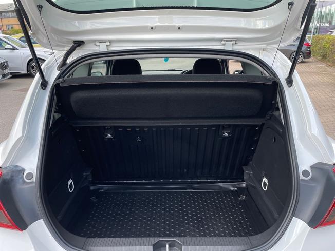 VAUXHALL Corsa Photo 12