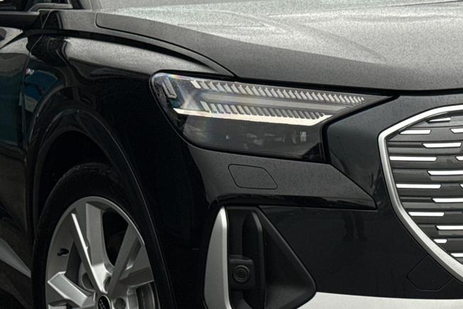 AUDI  Q4 Photo 19