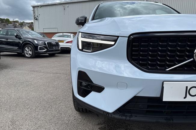 VOLVO Xc40 Photo 19