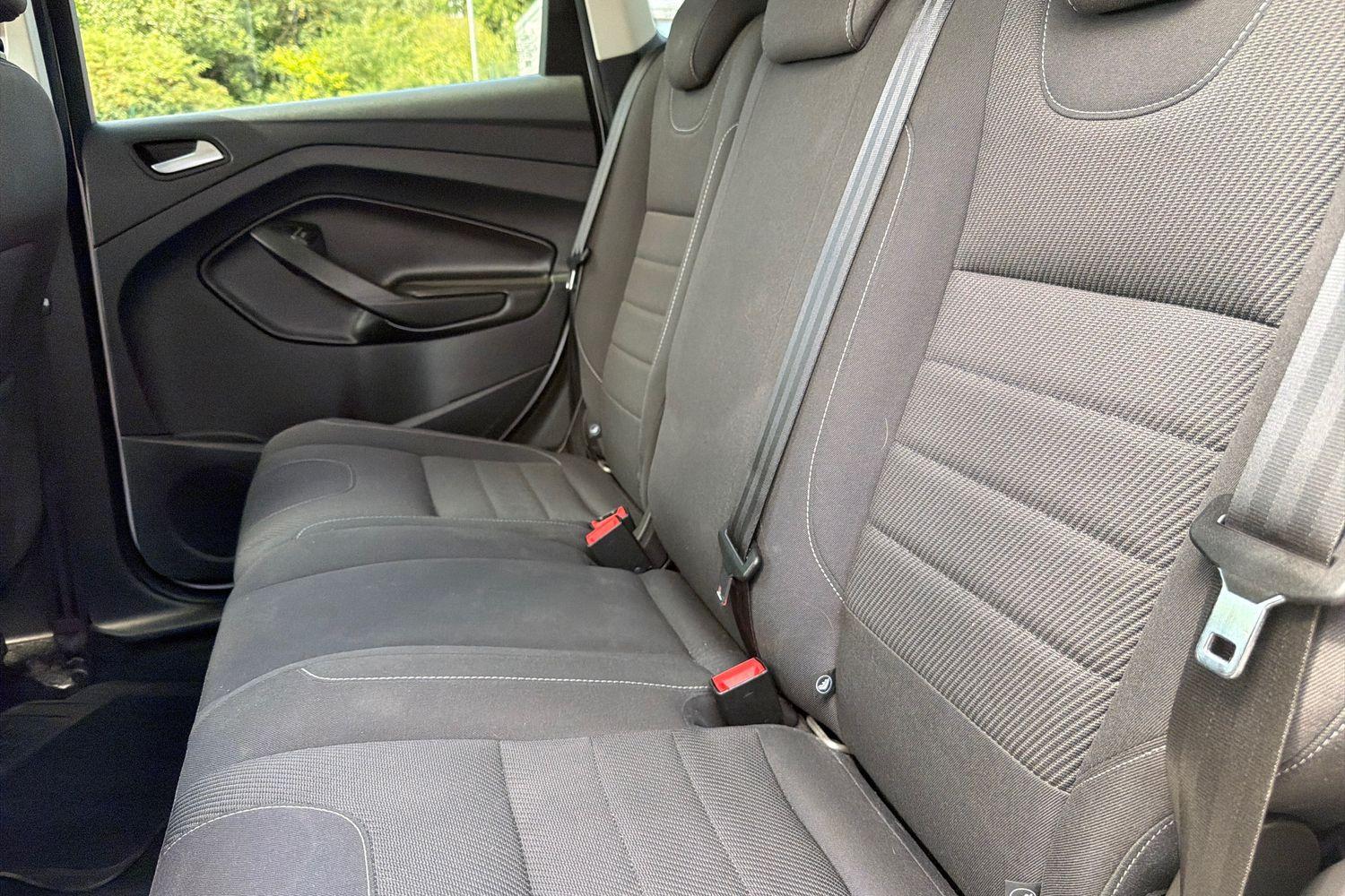 Ford KUGA Photo 19