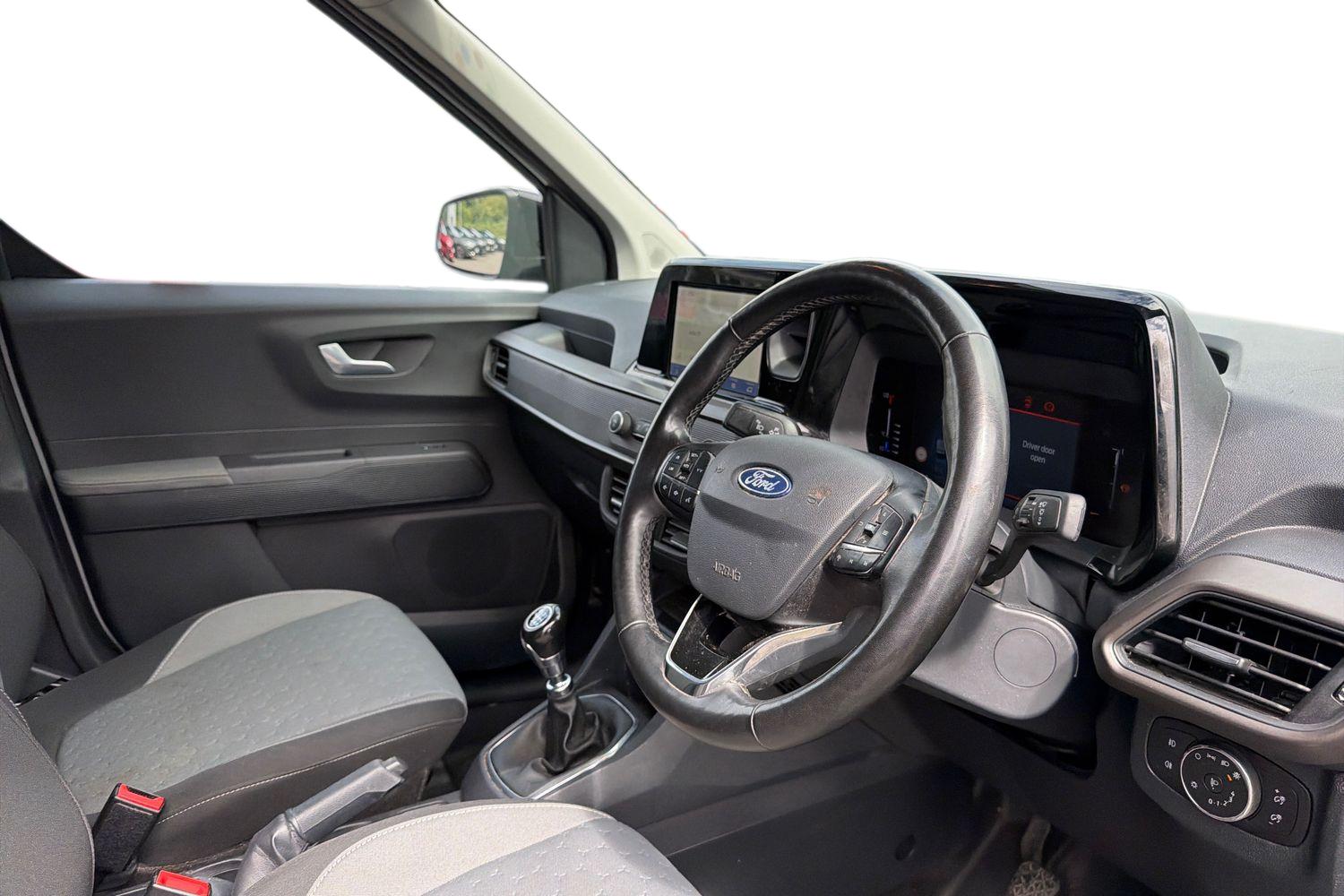 Ford TRANSIT COURIER Photo 13