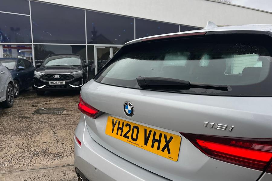 BMW 1 SERIES Photo autoimg-47e833f72af4112cab7e76669d7a4d56d6818016.jpg