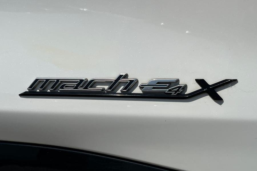 Ford MUSTANG MACH-E Photo autoimg-47f316a8392a32c780b05f18aa33ac4618c59028.jpg