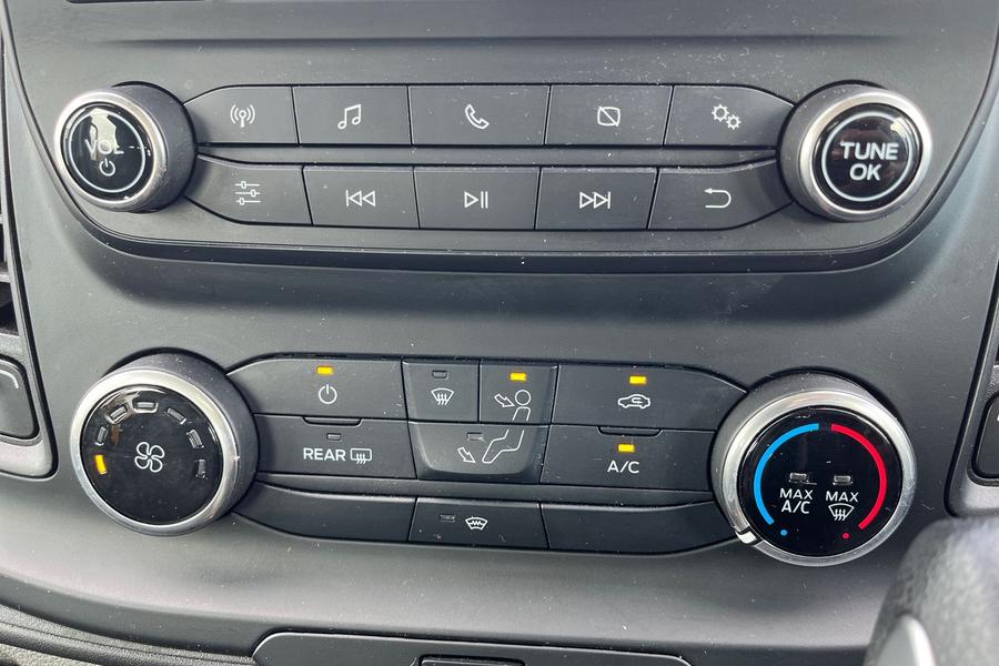 Ford TRANSIT Photo autoimg-47f8a77ddb4e2b2f93c98ec3d22aa7f1d0faea1c.jpg
