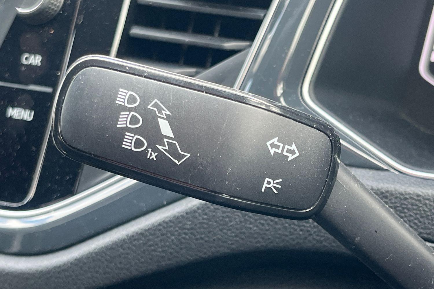 Volkswagen T-ROC Photo 13