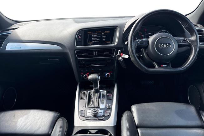 AUDI Q5 Photo 10