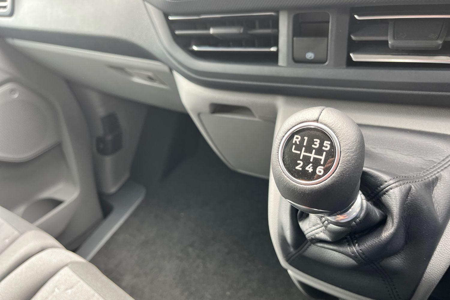 Ford TRANSIT CUSTOM Photo 18
