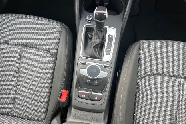 Audi Q2 Photo 35