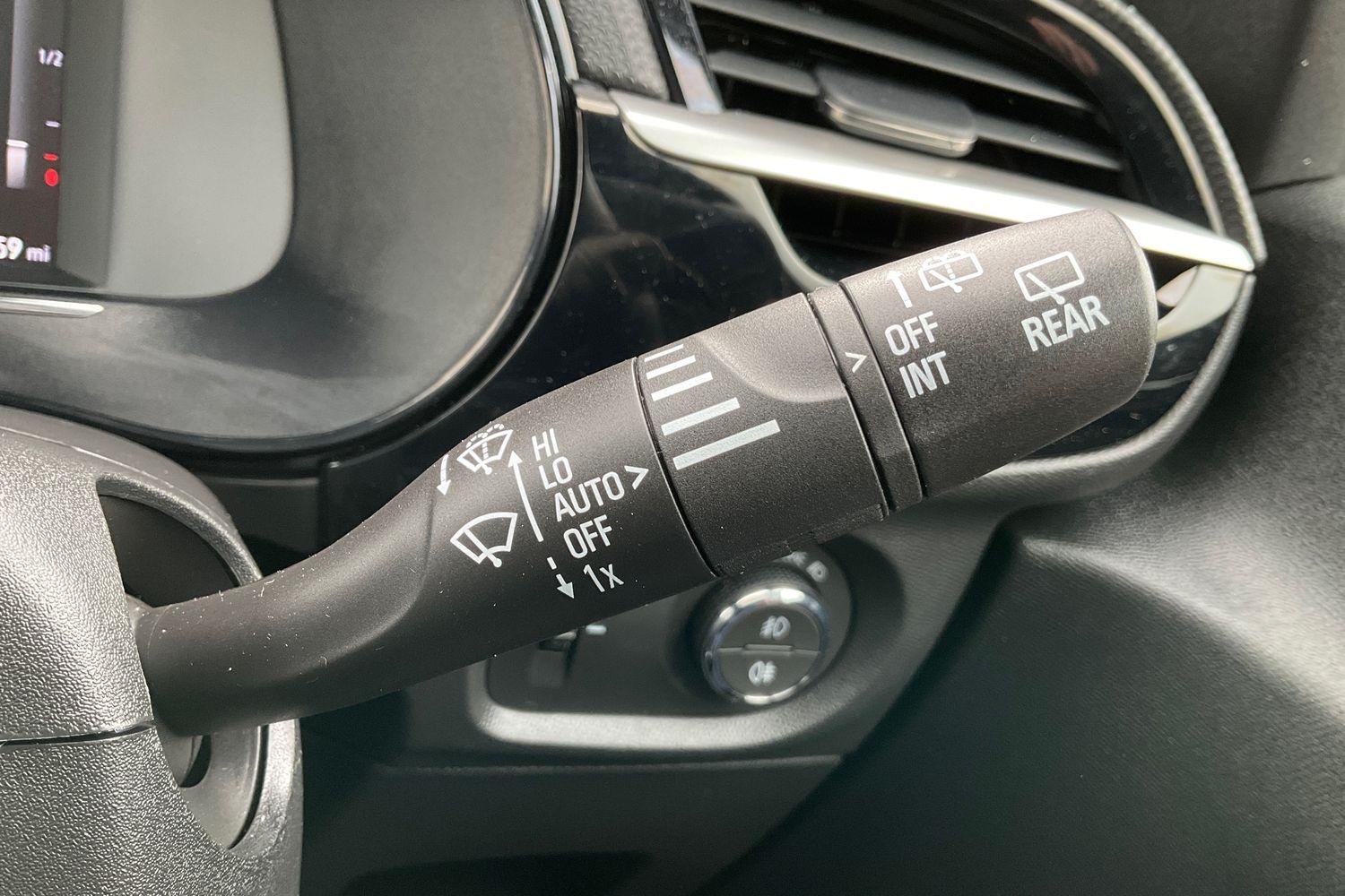 Vauxhall CORSA Photo 14