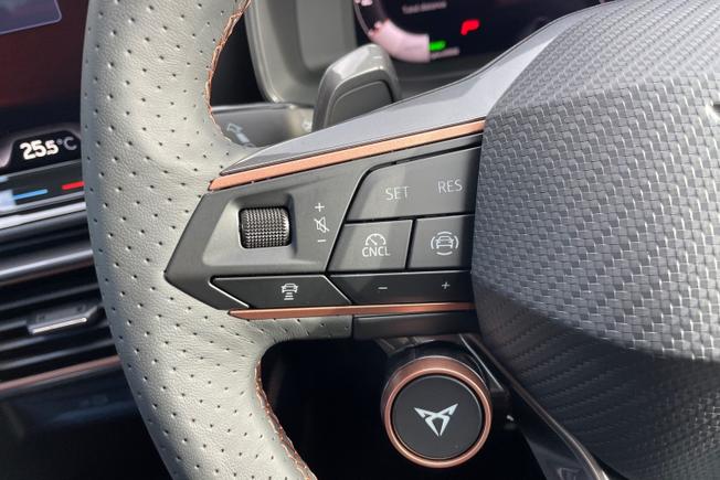 CUPRA Leon Photo 17