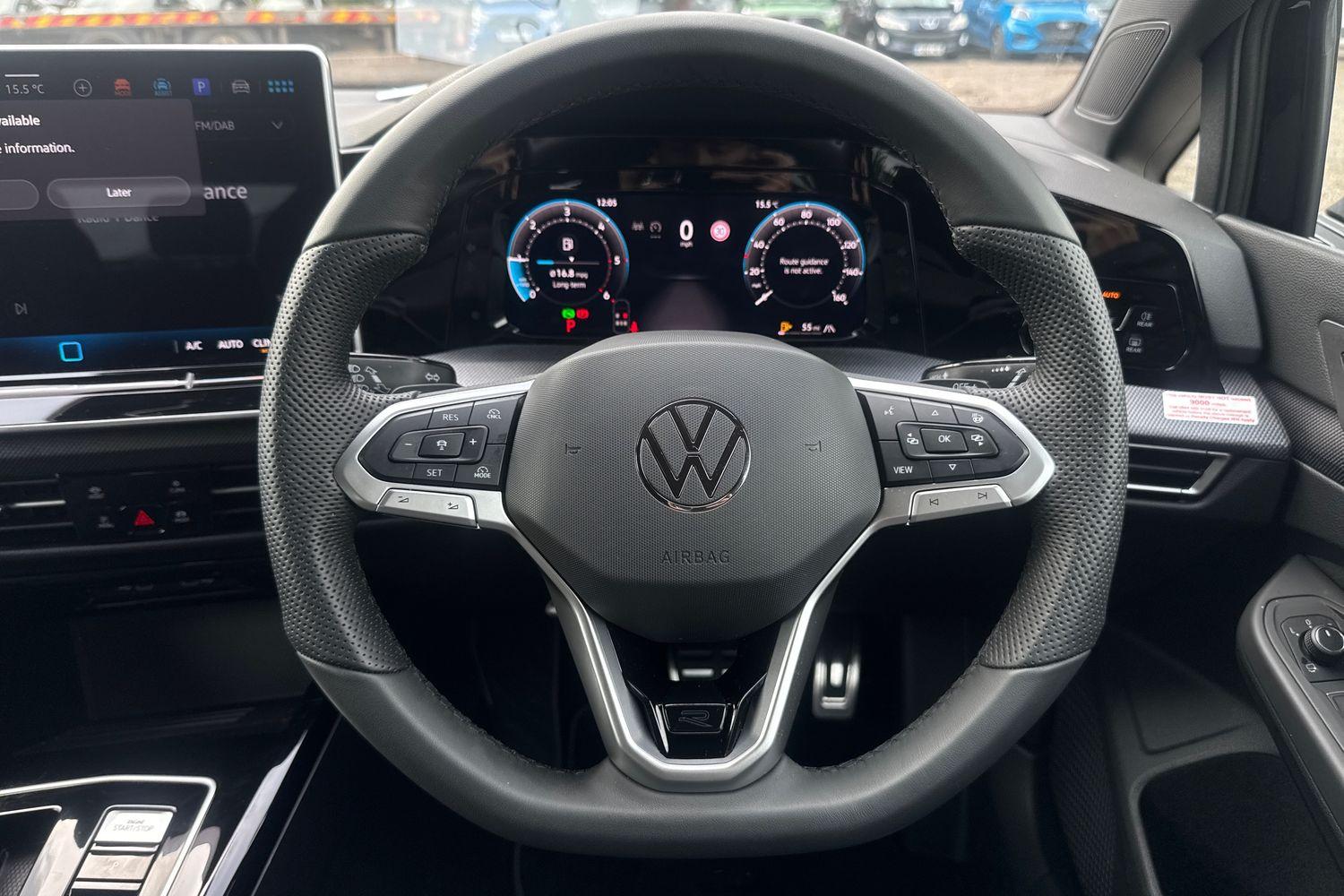 Volkswagen GOLF Photo 11