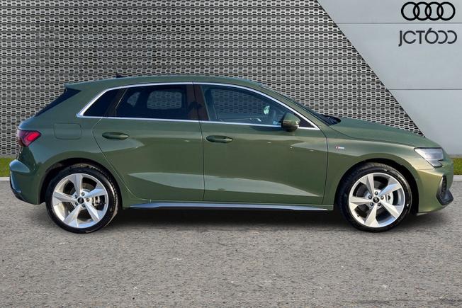 AUDI  A3 Sportback Photo 4