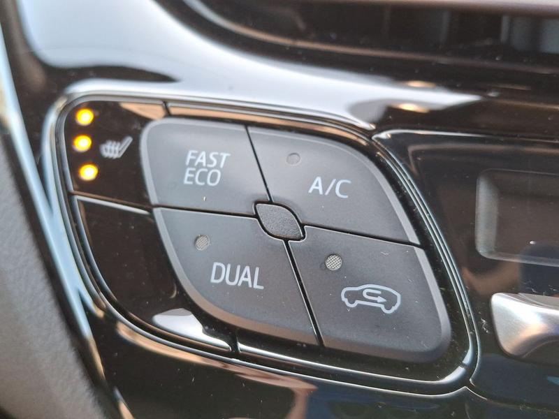 Used Toyota C-HR FG70CFM 42