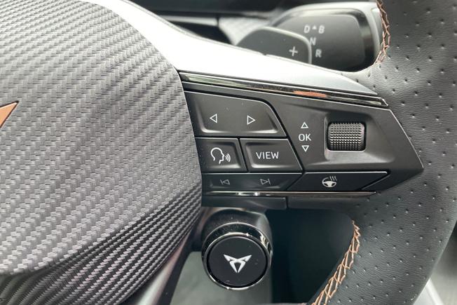 CUPRA RAVAL Photo 17
