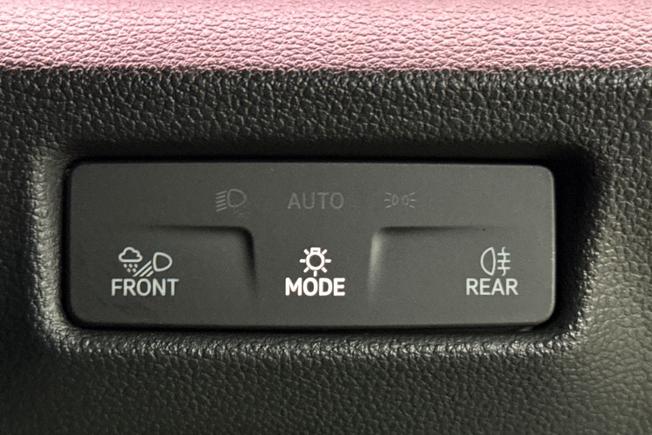 VOLKSWAGEN Tiguan Photo 26