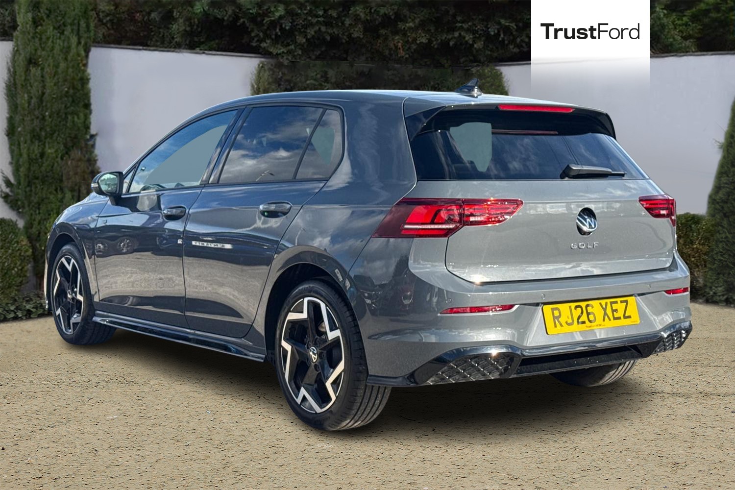Volkswagen GOLF Photo 1