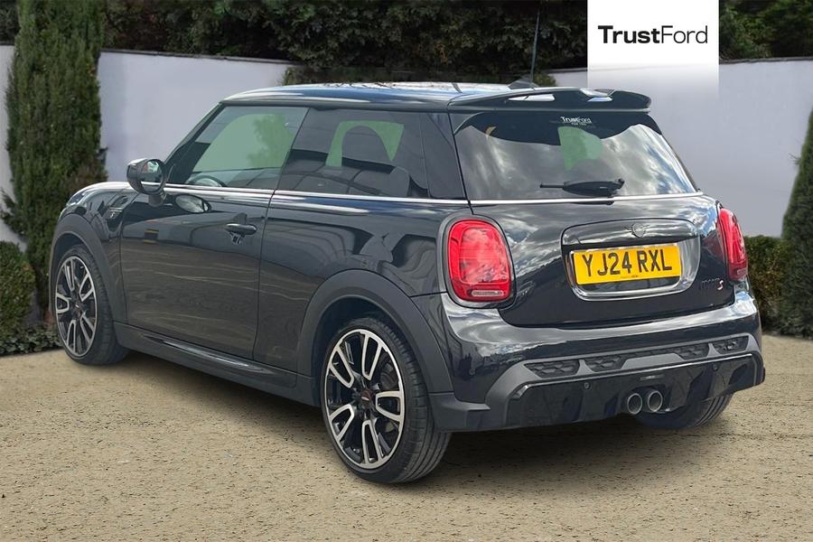 MINI Hatch Photo autoimg-481cf5e6407ccd447b7b64769673802577d39750.jpg