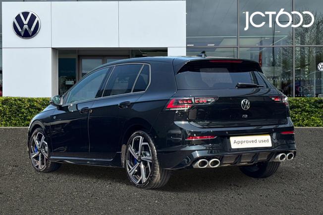 VOLKSWAGEN Golf Photo 3