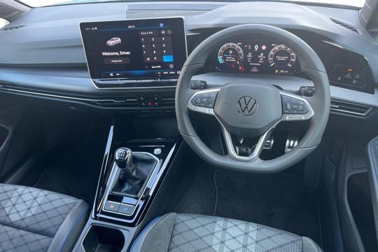 Volkswagen Golf Photo autoimg-481fb23469b5697d77560e934e2074fff8920de3.jpg